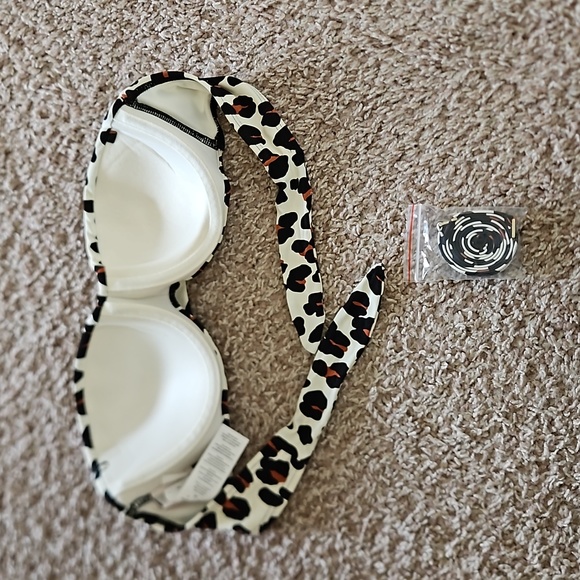 Leopard Kate Spade bikini top, never worn, size small, $30 - Picture 2 of 3